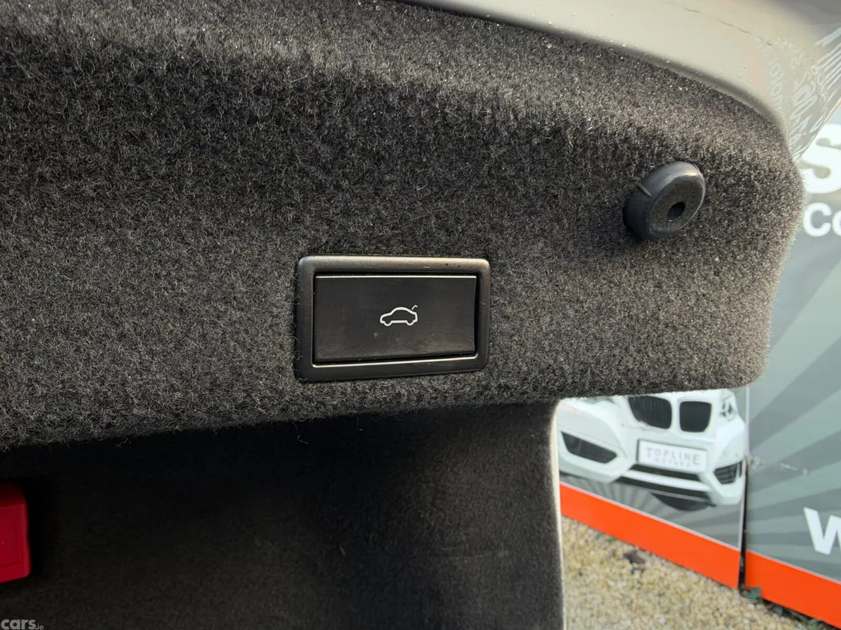 Volkswagen Passat Saloon, Petrol, 2018, White