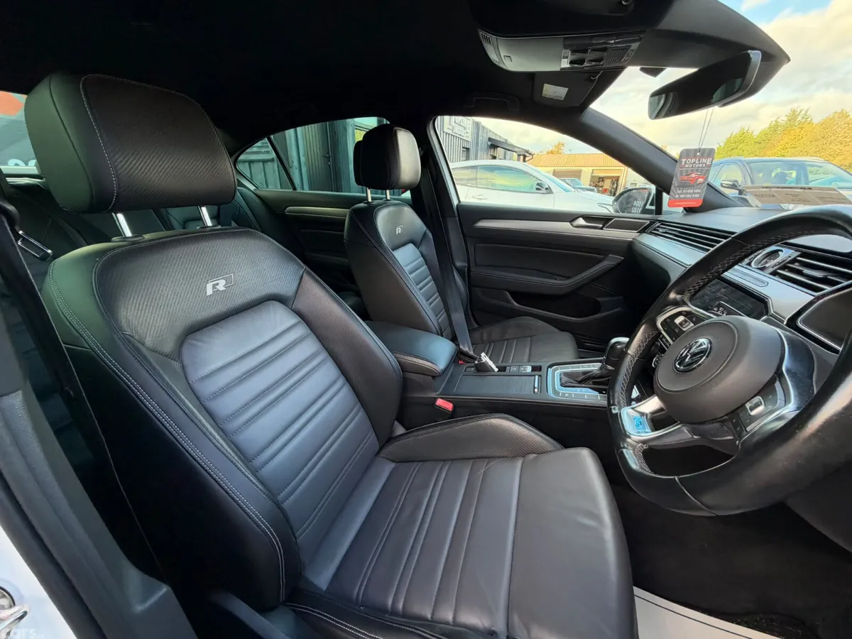 Volkswagen Passat Saloon, Petrol, 2018, White