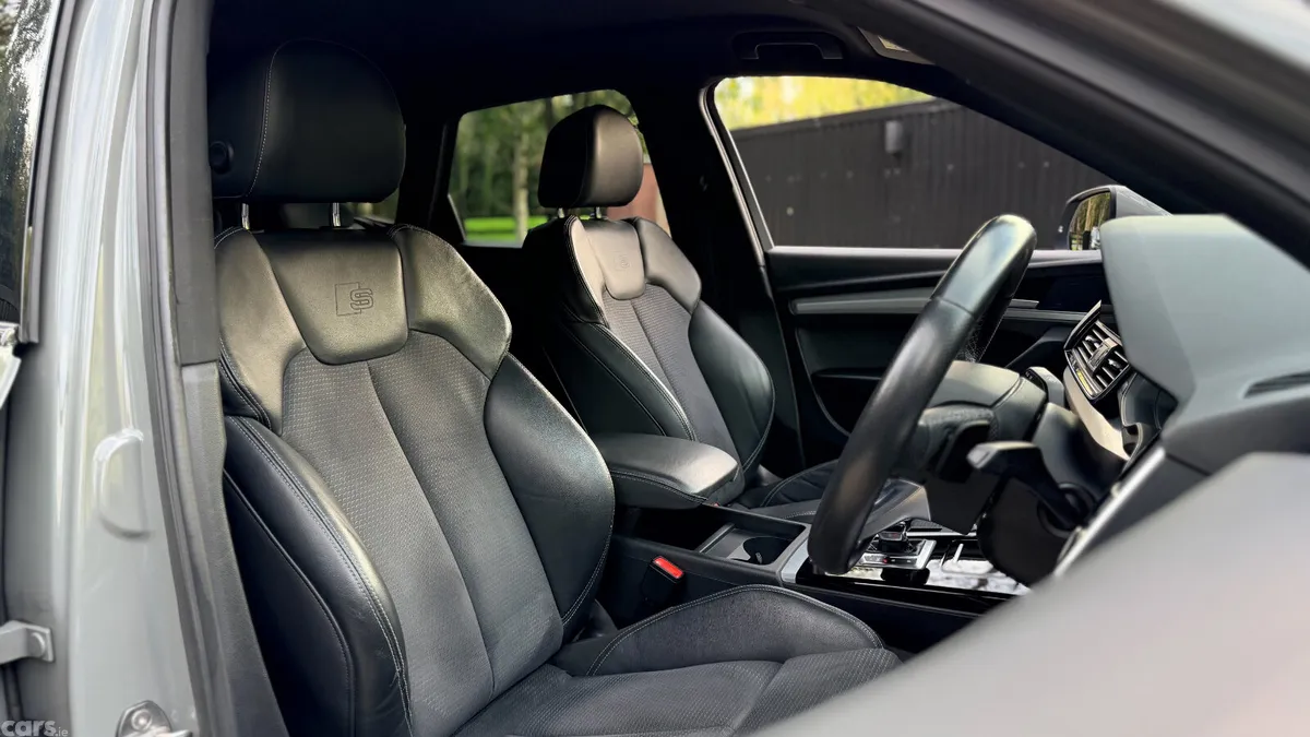 Audi Q5 SUV, Petrol Plug-in Hybrid, 2022, Grey