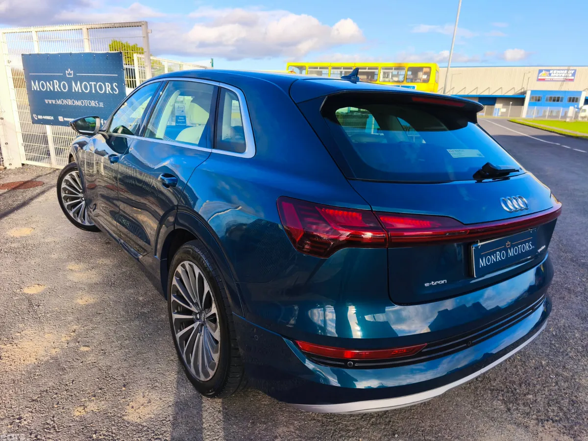 Audi e-tron SUV, Electric, 2020, Blue