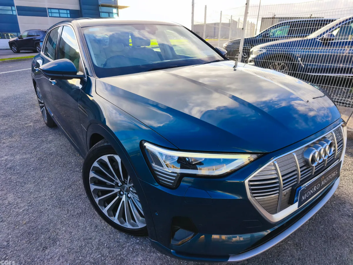 Audi e-tron SUV, Electric, 2020, Blue