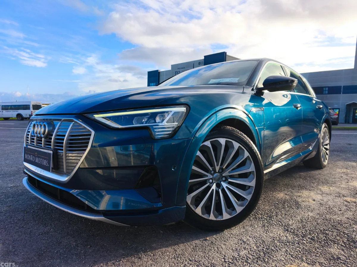 Audi e-tron SUV, Electric, 2020, Blue