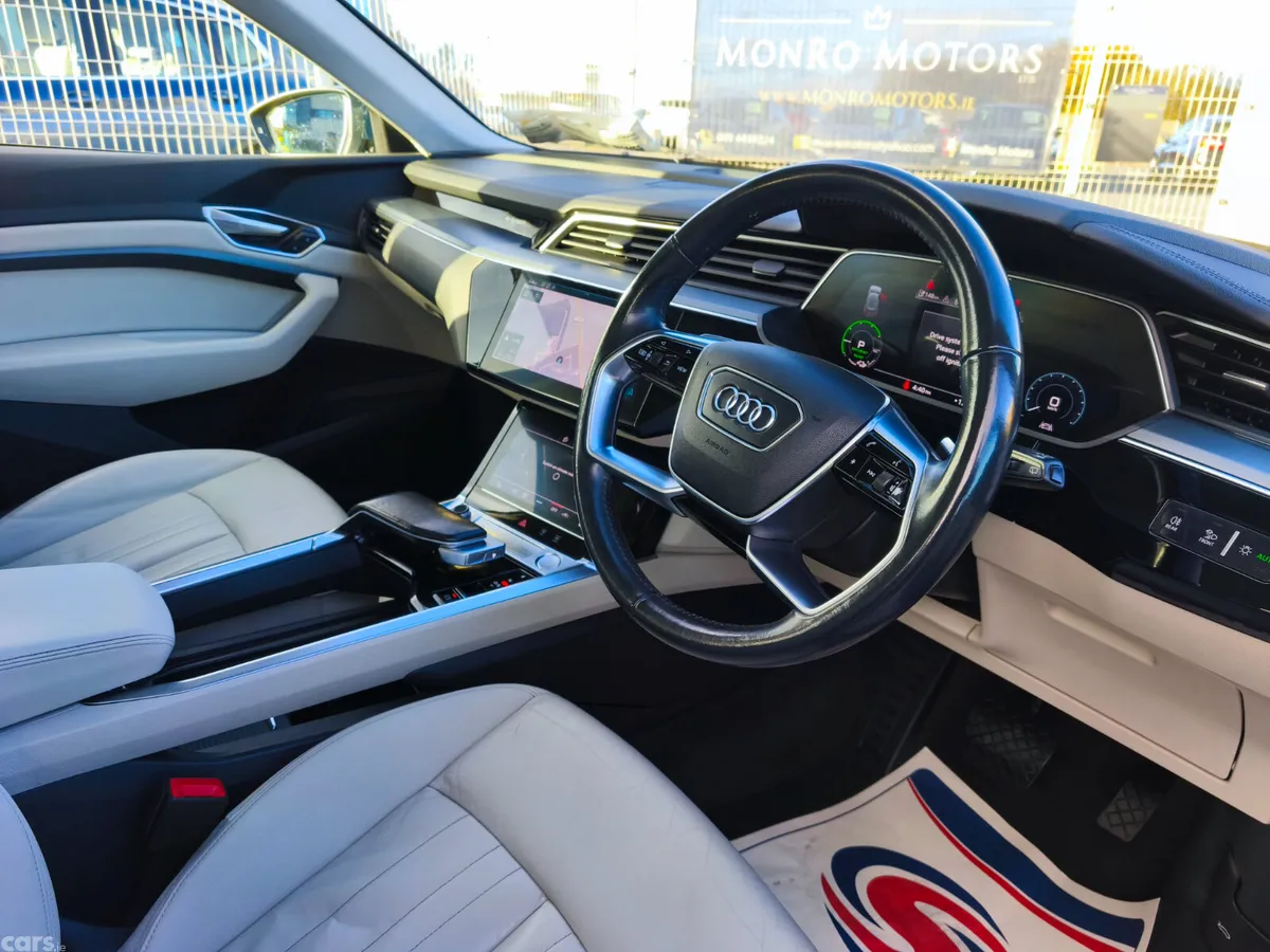 Audi e-tron SUV, Electric, 2020, Blue