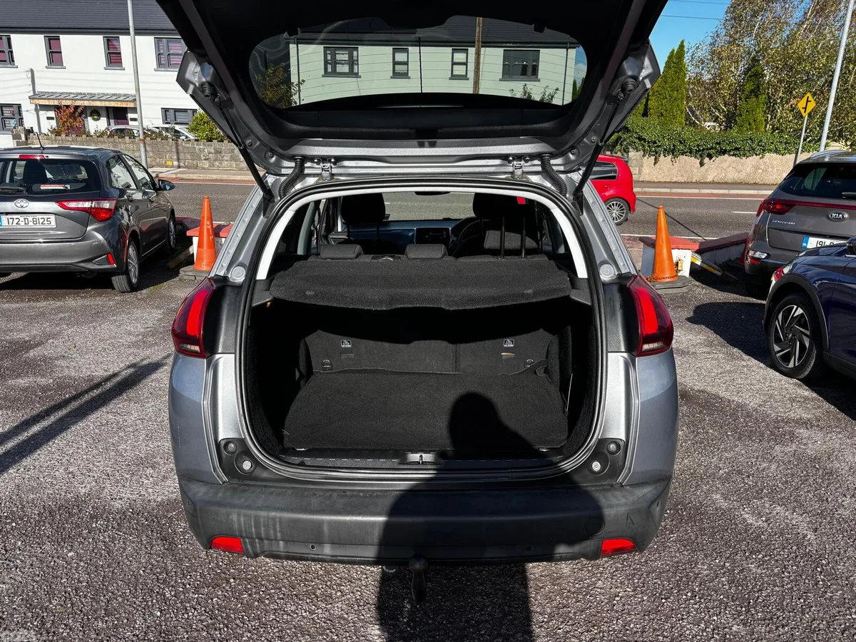 Peugeot 2008 Estate, Diesel, 2017, Grey