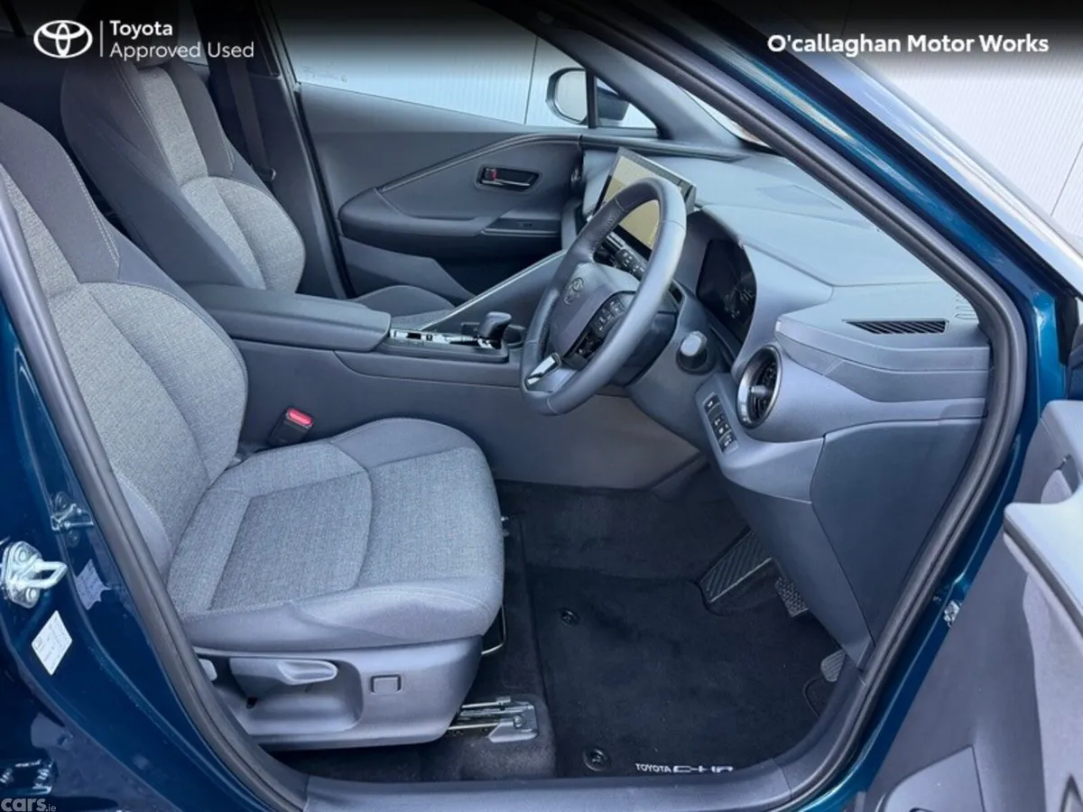 Toyota C-HR Hatchback, Petrol Plug-in Hybrid, 2026, Blue