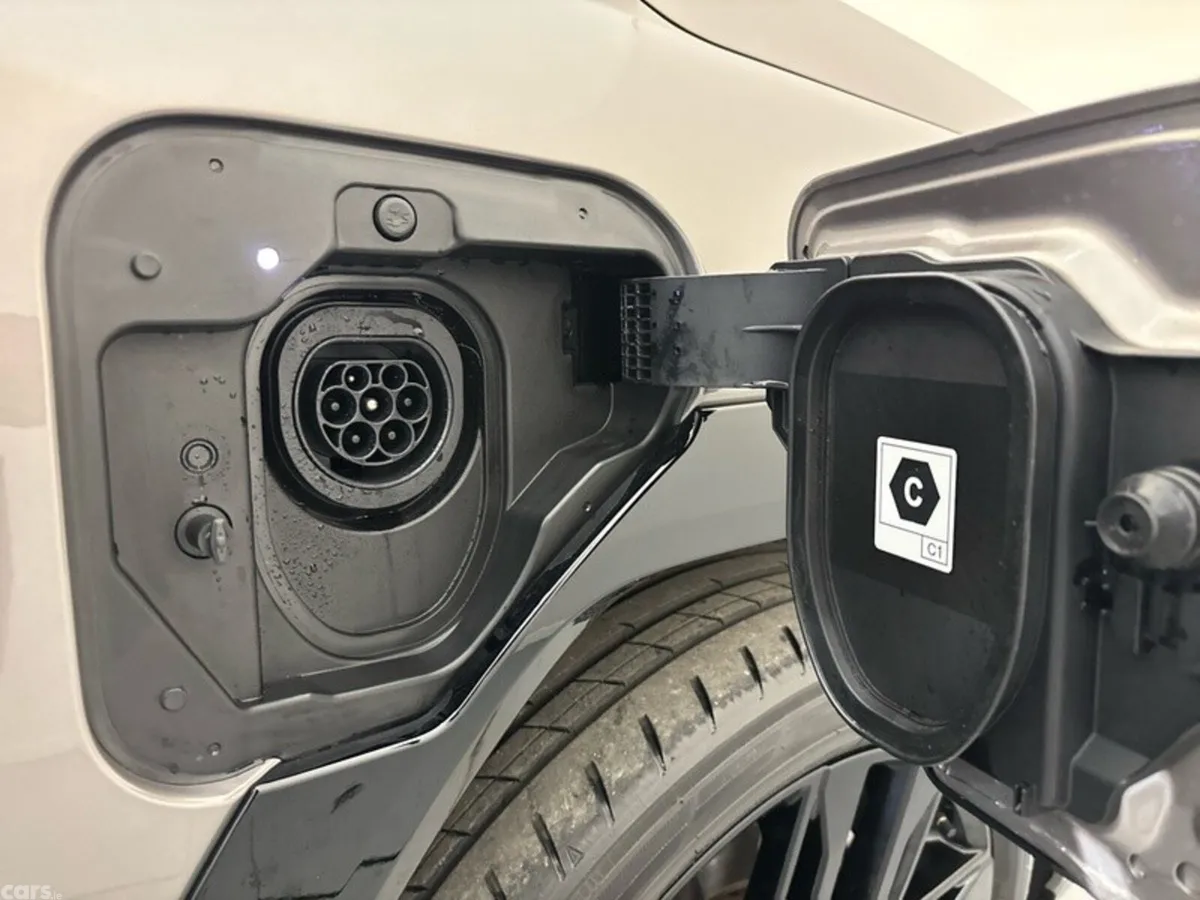 Toyota RAV4 SUV, Petrol Plug-in Hybrid, 2027, 