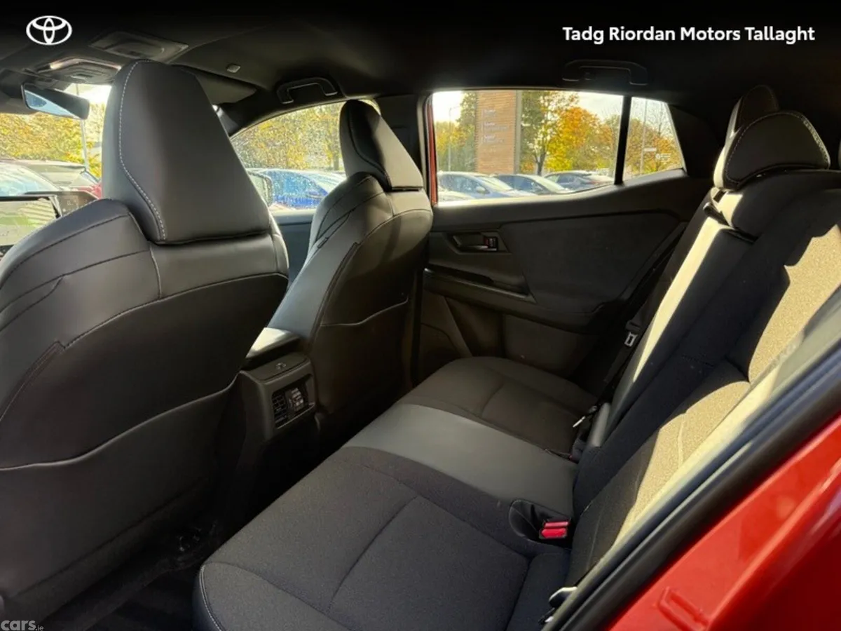 Toyota C-HR Estate, Electric, 2026, Brown