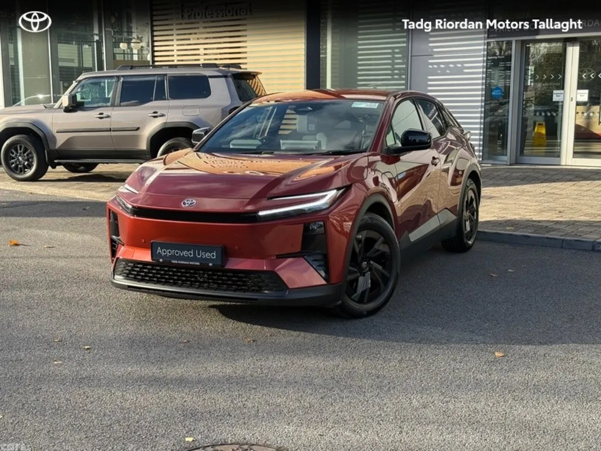 Toyota C-HR Estate, Electric, 2026, Brown