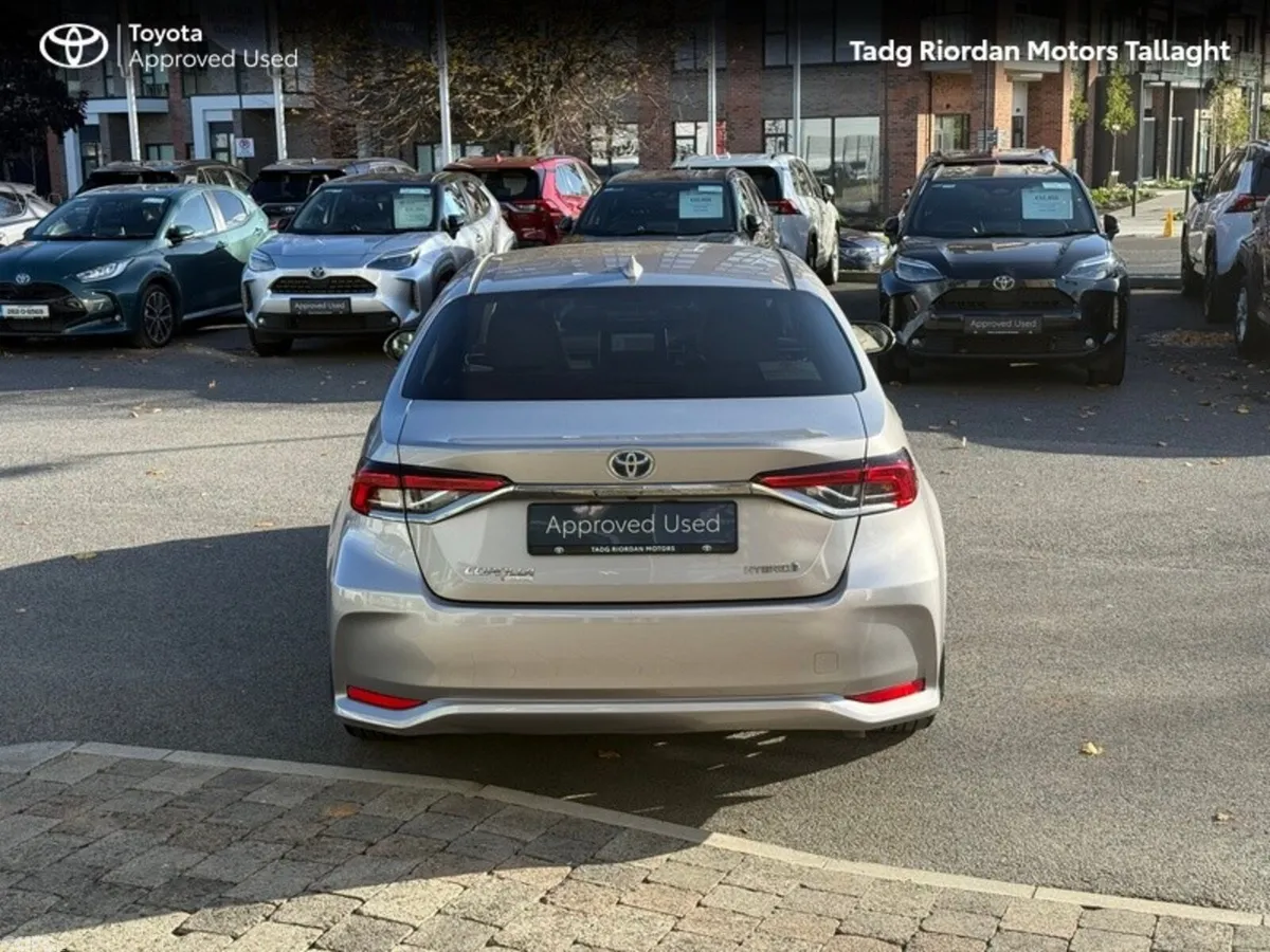 Toyota Corolla Saloon, Petrol Hybrid, 2022, Grey
