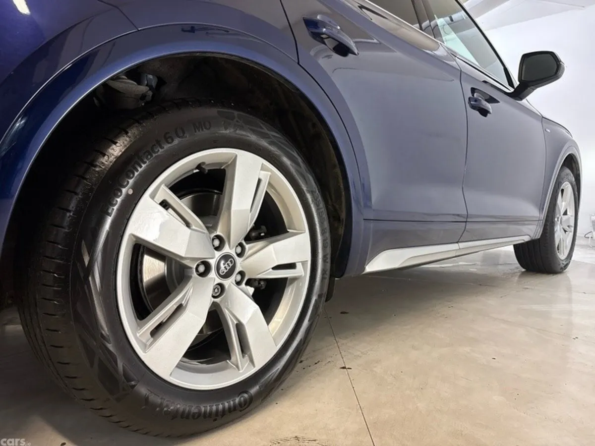 Audi Q5 SUV, Diesel, 2023, Blue