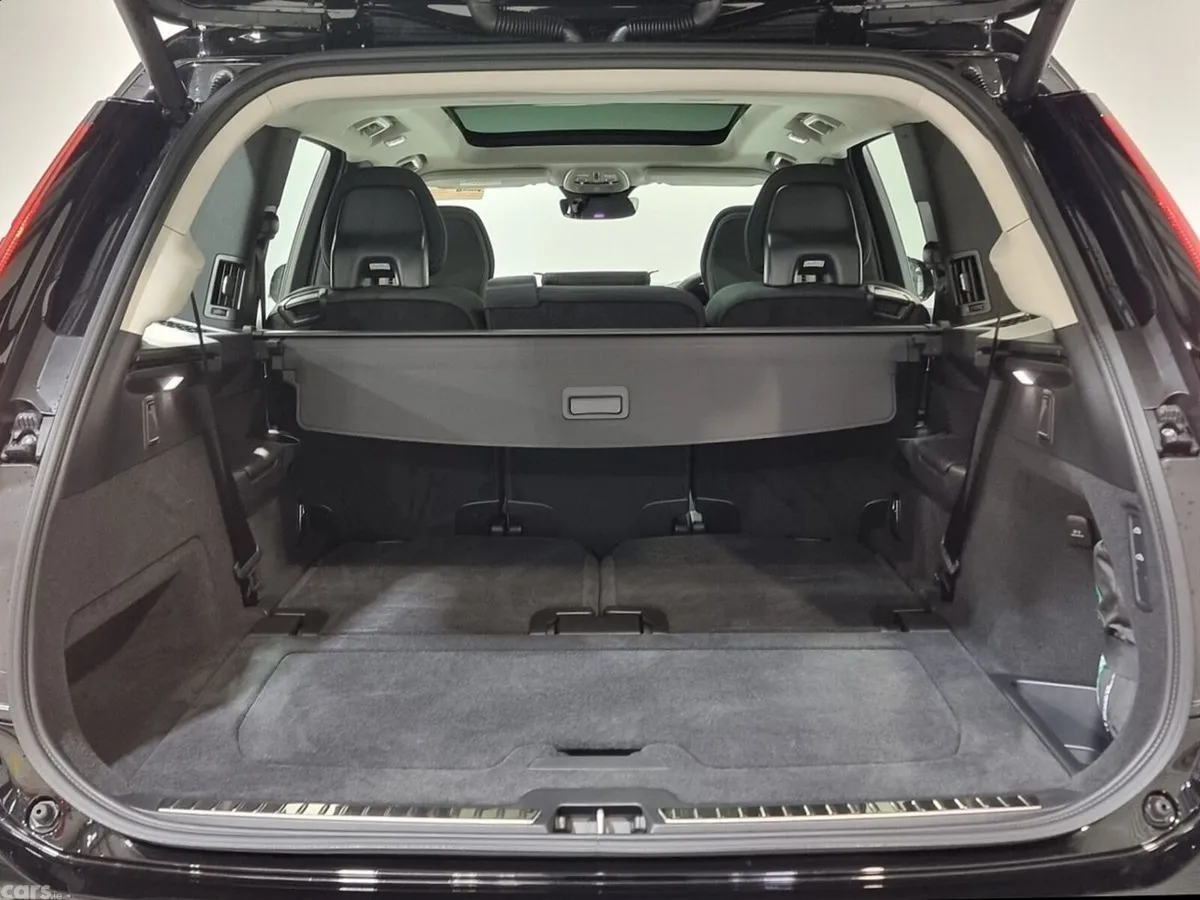 Volvo XC90 SUV, Petrol Hybrid, 2026, Black