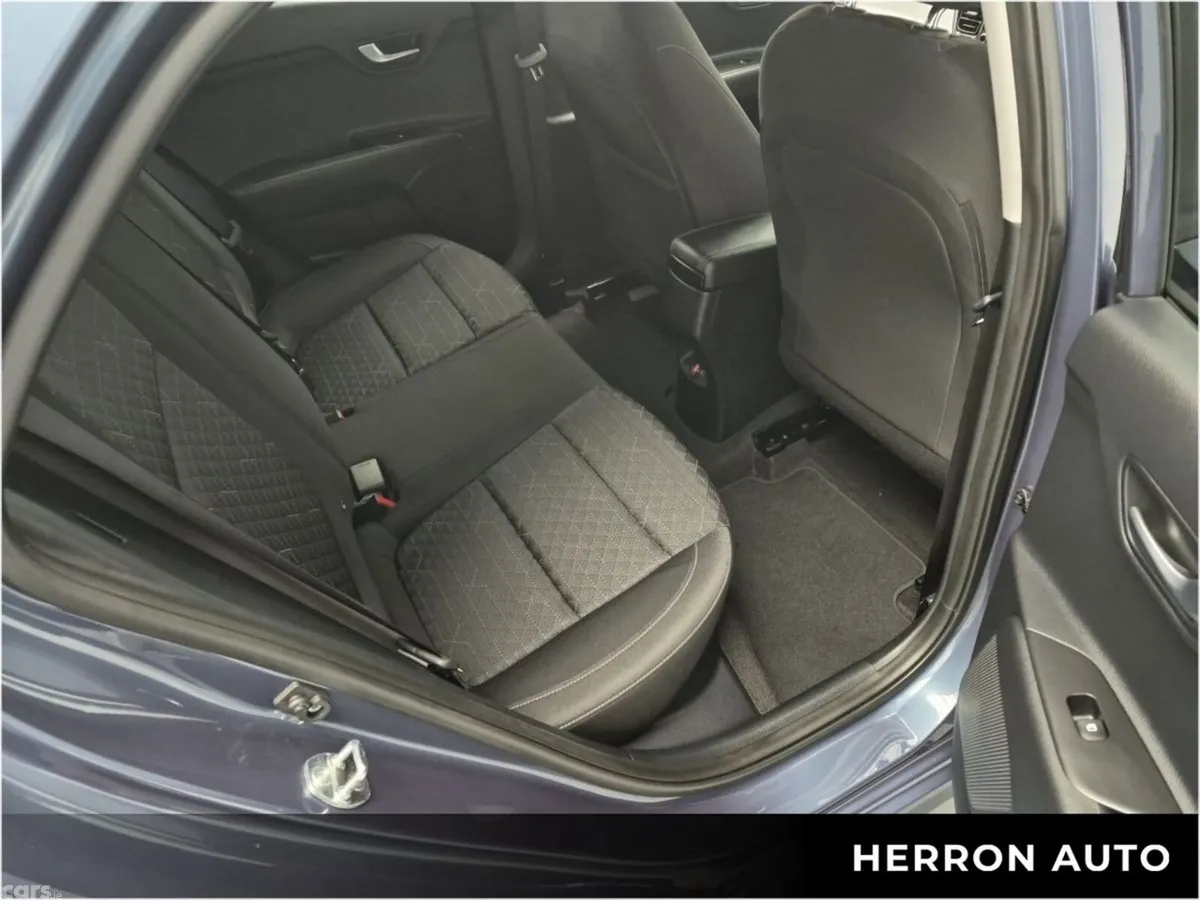 Kia Rio Hatchback, Petrol, 2023, Blue