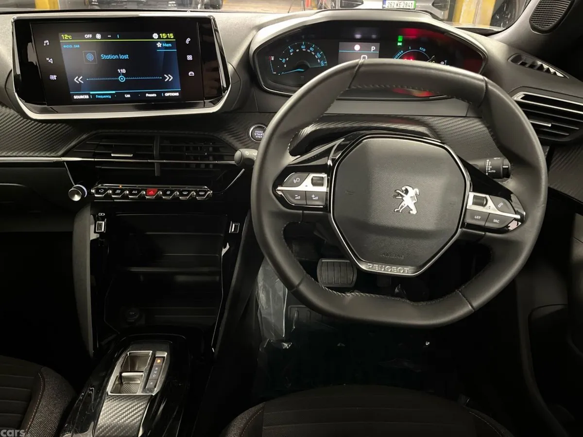 Peugeot 2008 SUV, Electric, 2023, Grey