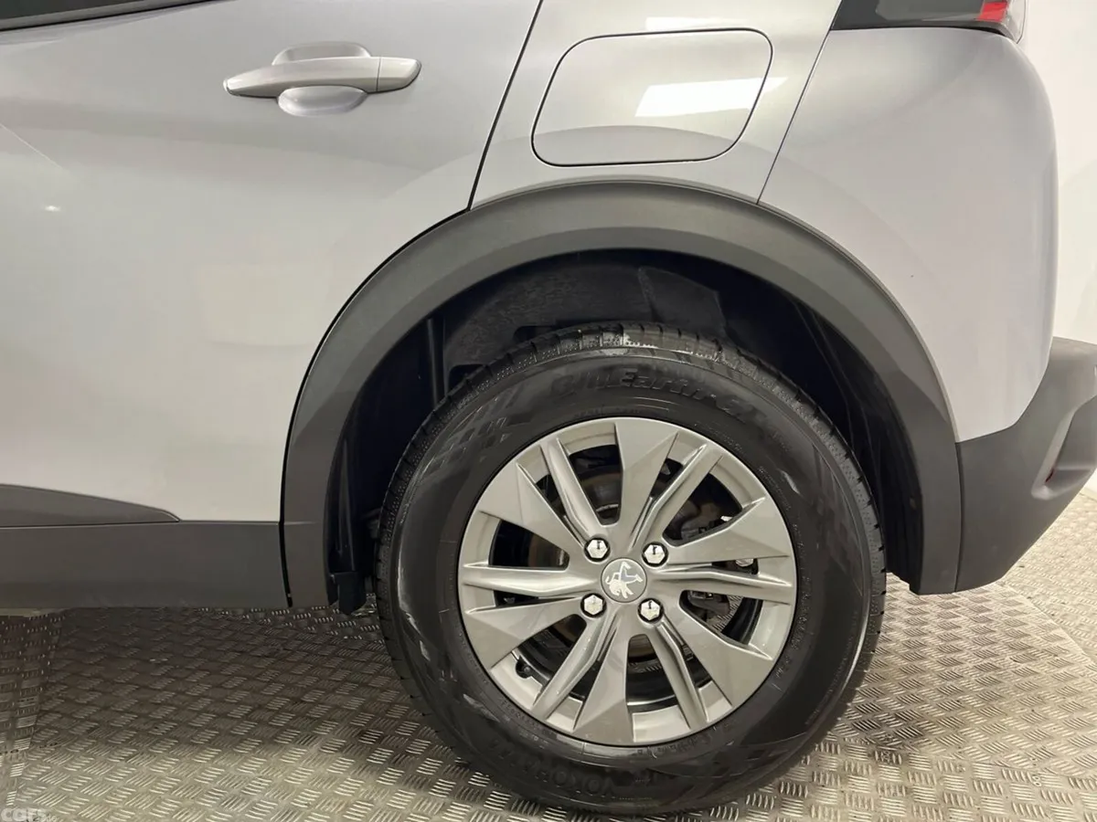 Peugeot 2008 SUV, Electric, 2023, Grey