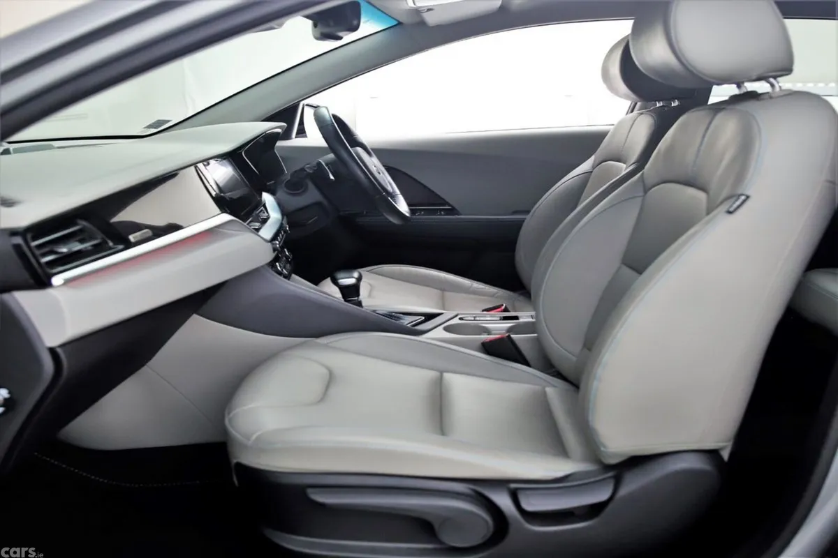 Kia Niro SUV, Petrol Plug-in Hybrid, 2021, Grey