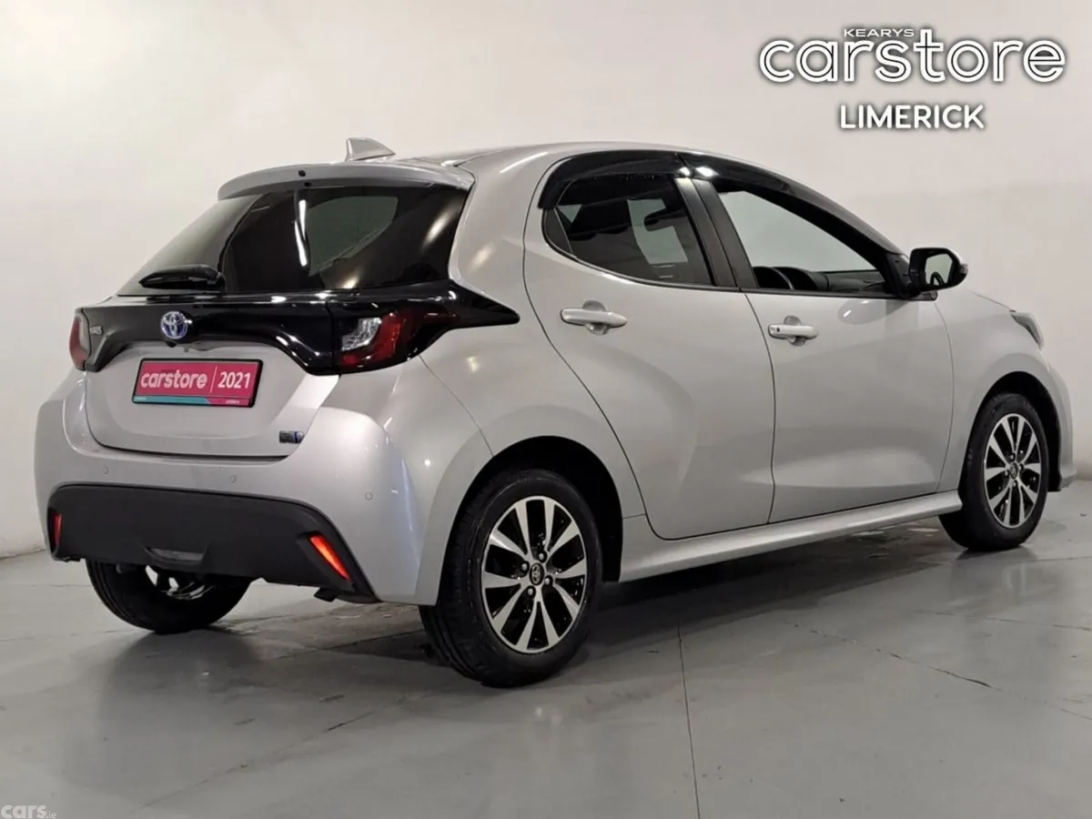 Toyota Yaris Hatchback, Petrol Hybrid, 2021, Grey