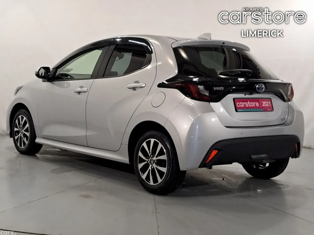 Toyota Yaris Hatchback, Petrol Hybrid, 2021, Grey