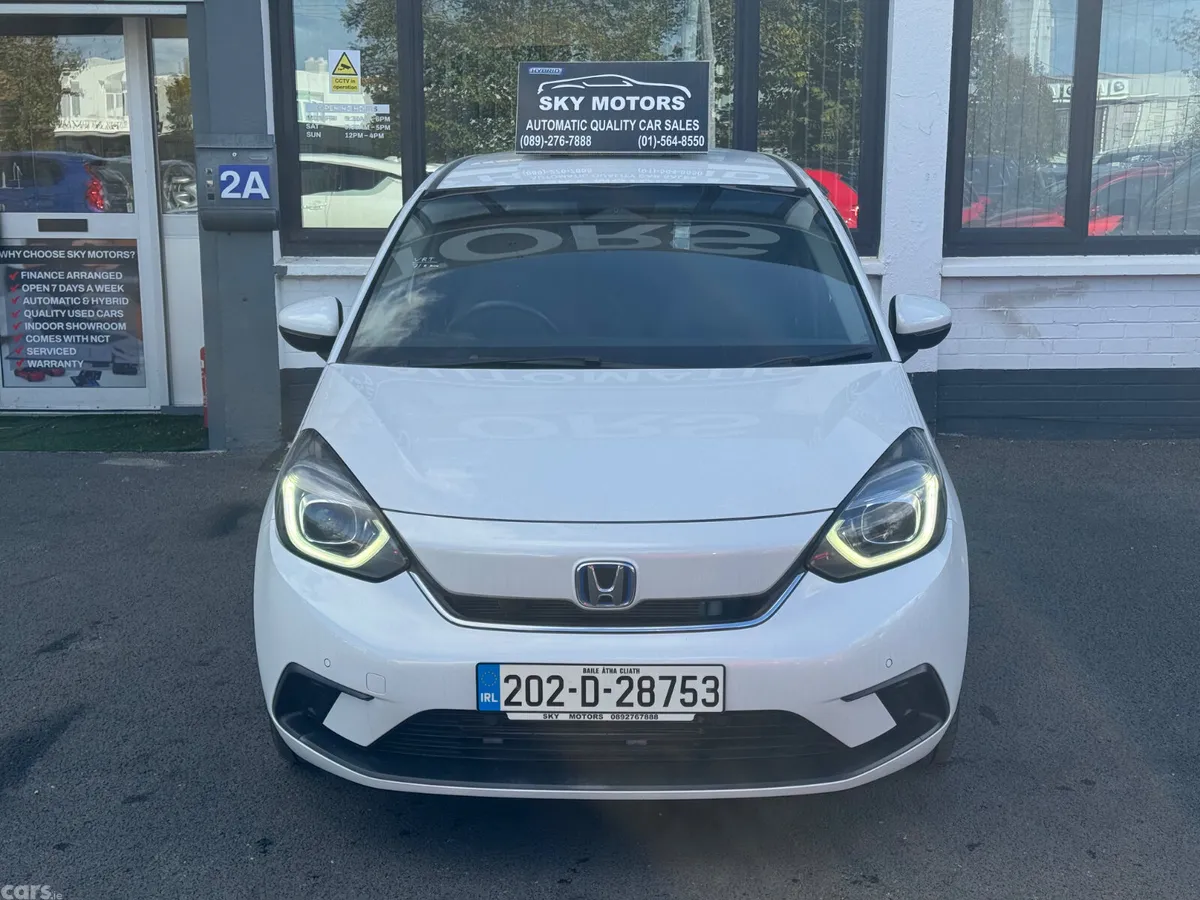 Honda Fit Hatchback, Petrol Hybrid, 2020, White