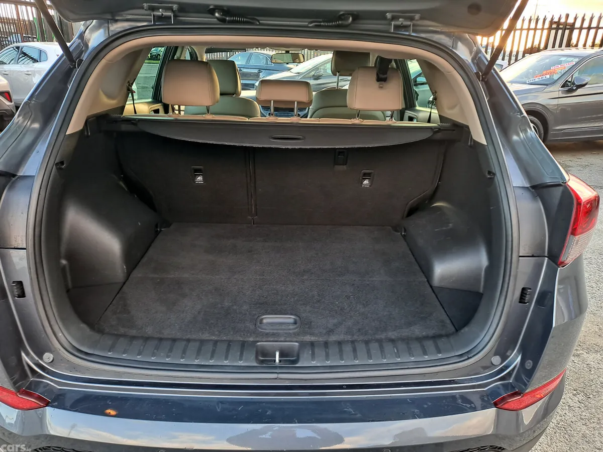 Hyundai Tucson SUV, Diesel, 2016, Grey