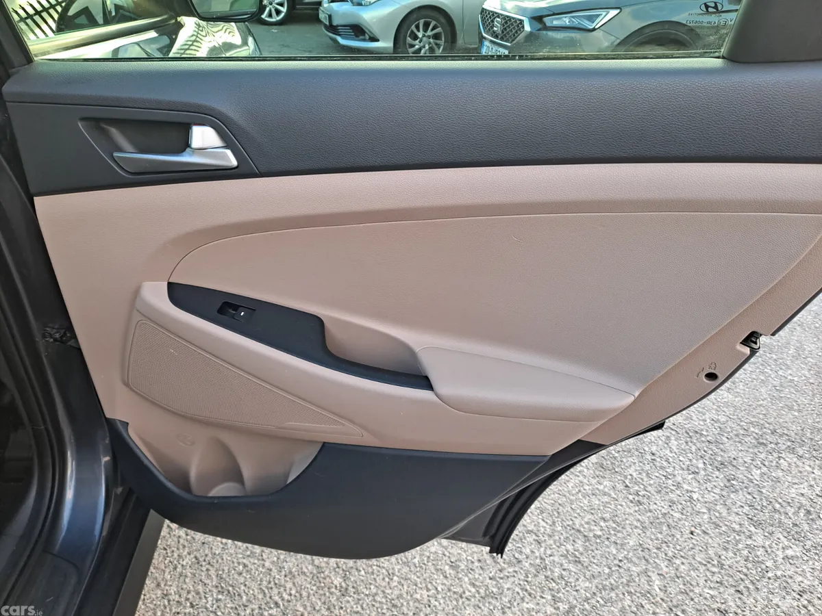Hyundai Tucson SUV, Diesel, 2016, Grey