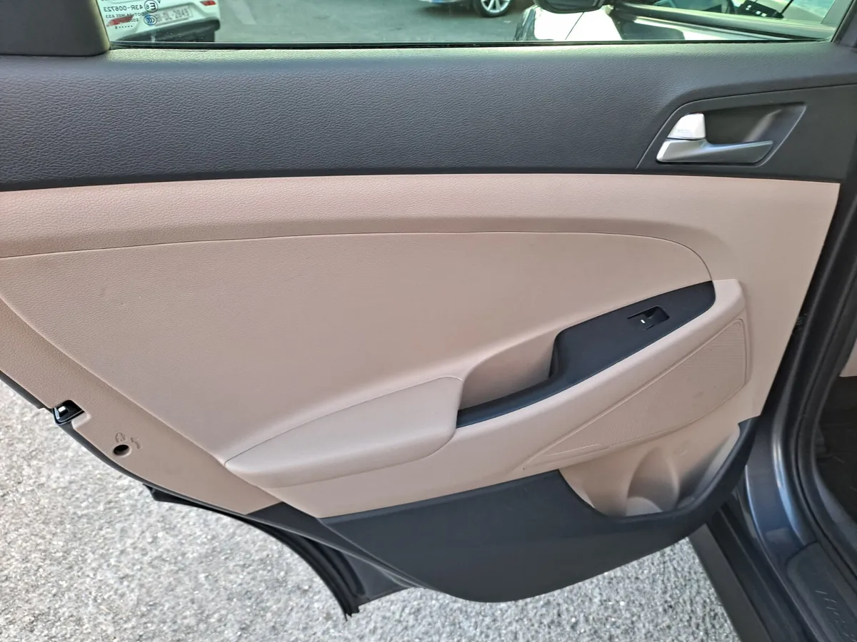 Hyundai Tucson SUV, Diesel, 2016, Grey
