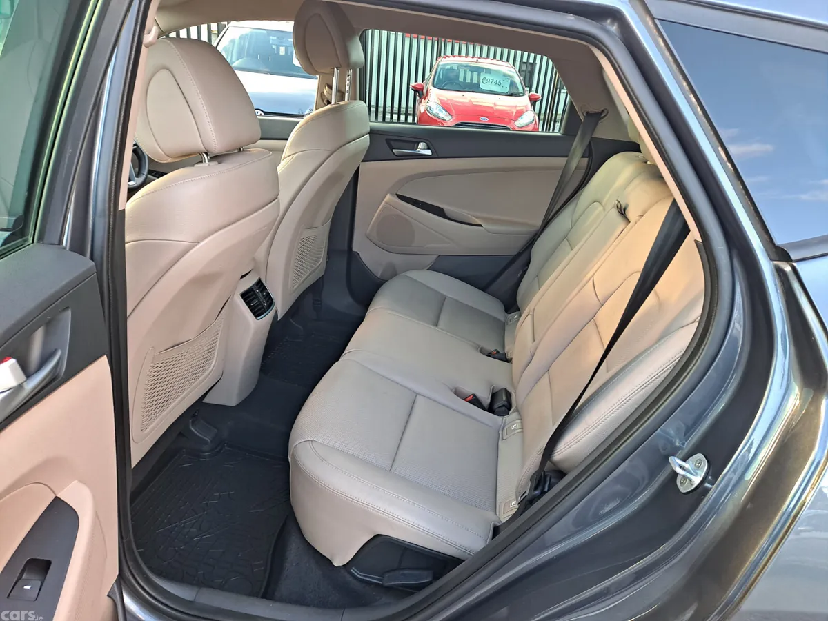 Hyundai Tucson SUV, Diesel, 2016, Grey