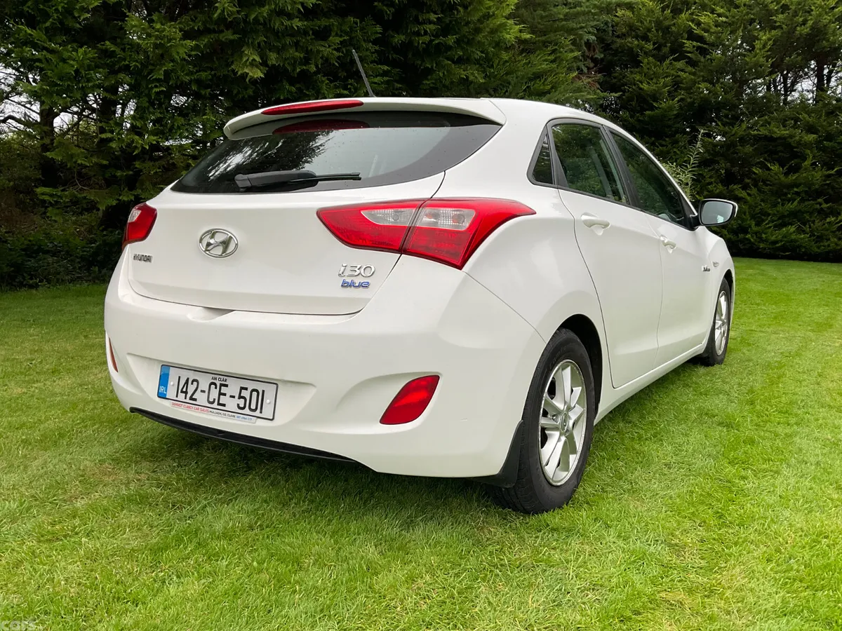 Hyundai i30 Hatchback, Petrol, 2014, White