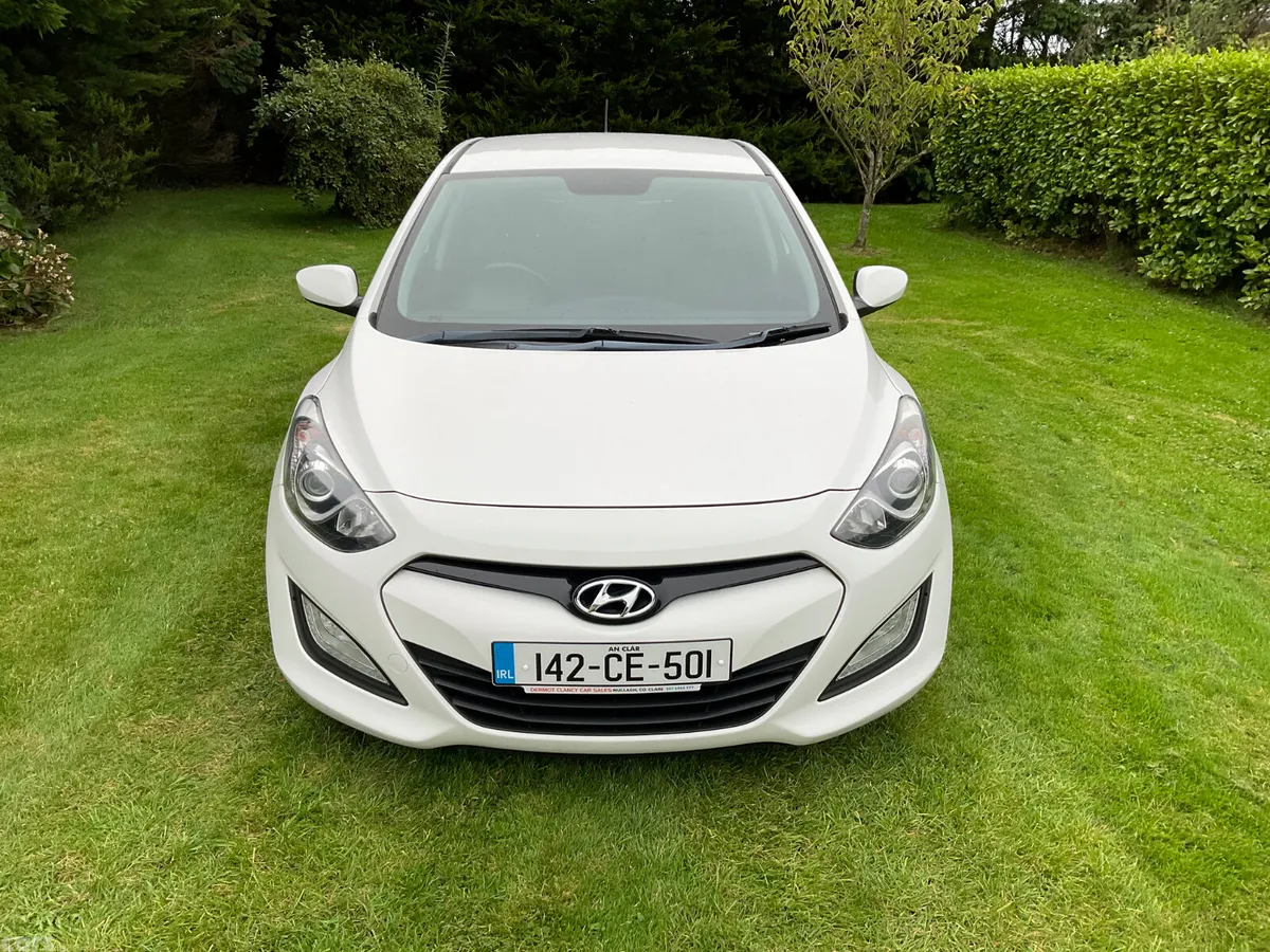 Hyundai i30 Hatchback, Petrol, 2014, White