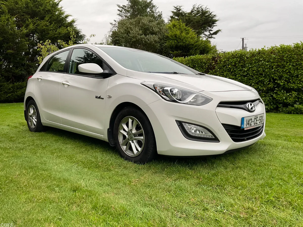Hyundai i30 Hatchback, Petrol, 2014, White