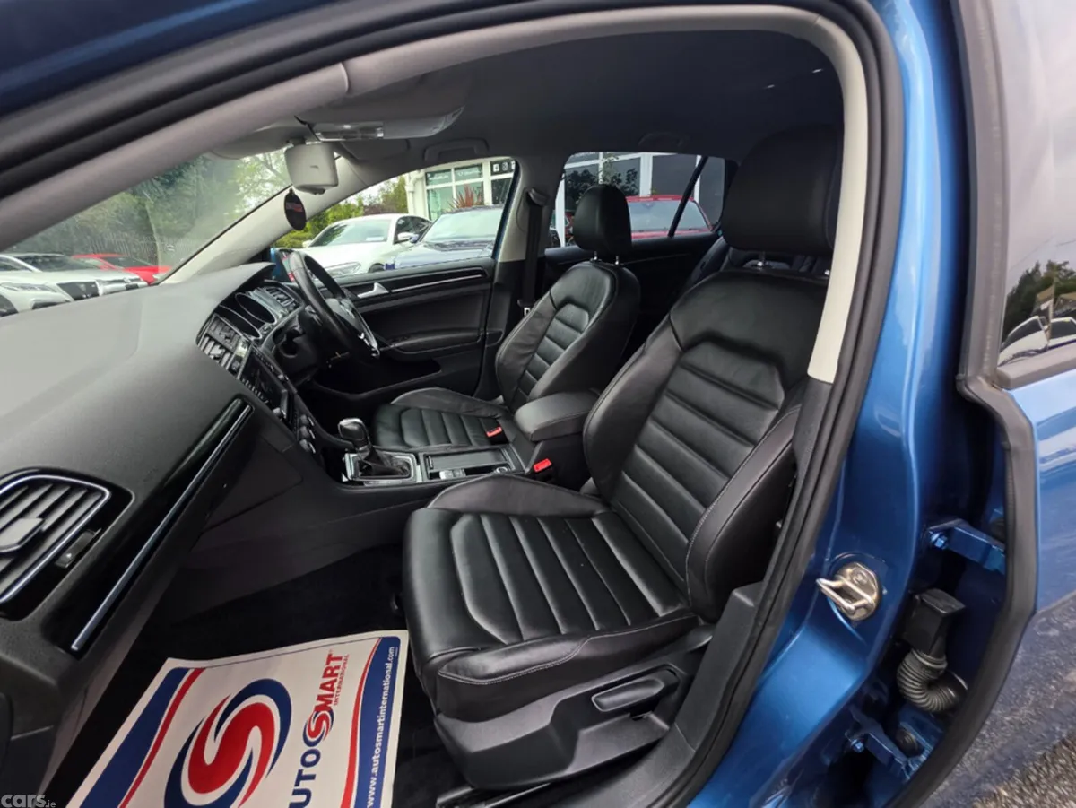 Volkswagen Golf Hatchback, Petrol, 2014, Blue