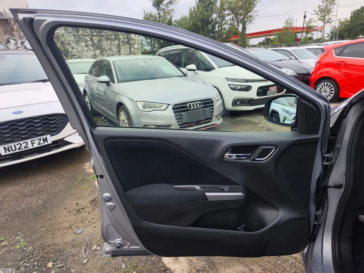 Honda Grace Saloon, Petrol Hybrid, 2017, Silver