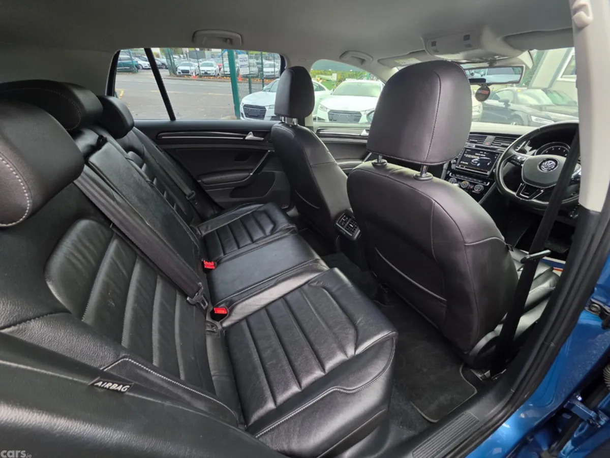 Volkswagen Golf Hatchback, Petrol, 2014, Blue