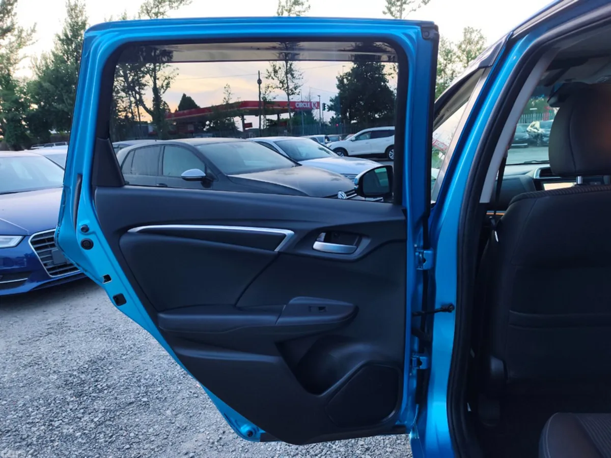 Honda Fit Hatchback, Petrol Hybrid, 2017, Blue