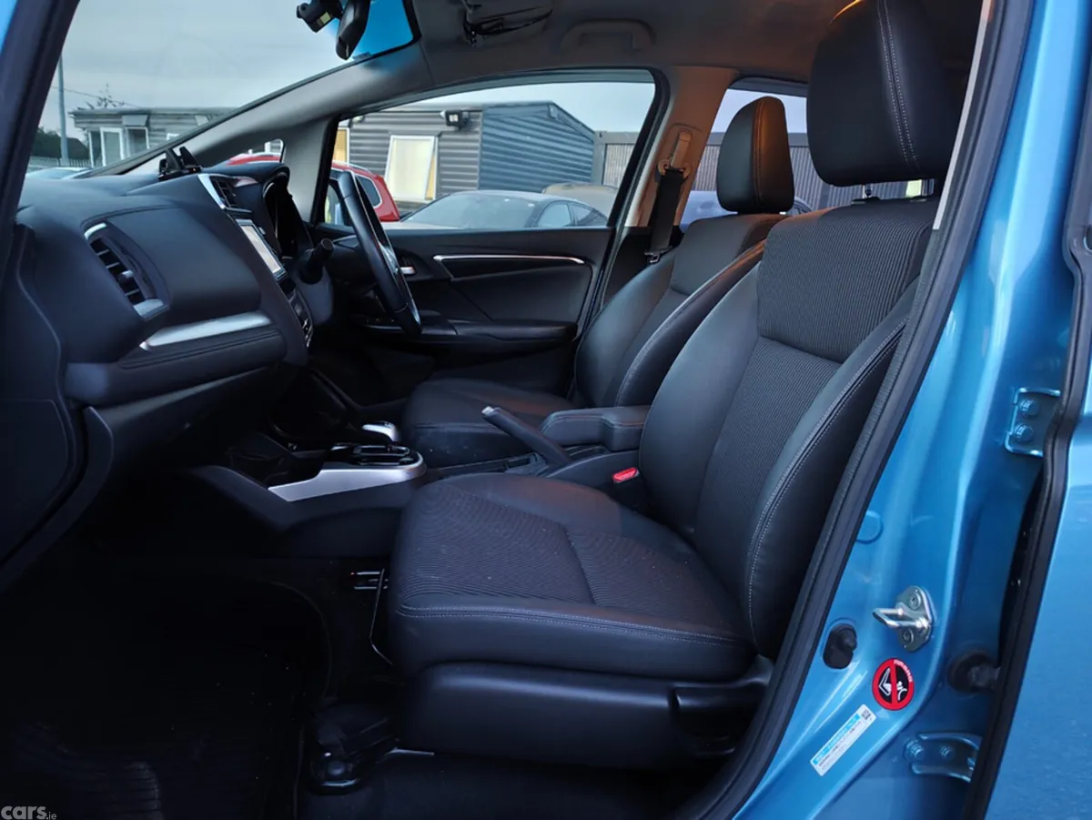 Honda Fit Hatchback, Petrol Hybrid, 2017, Blue