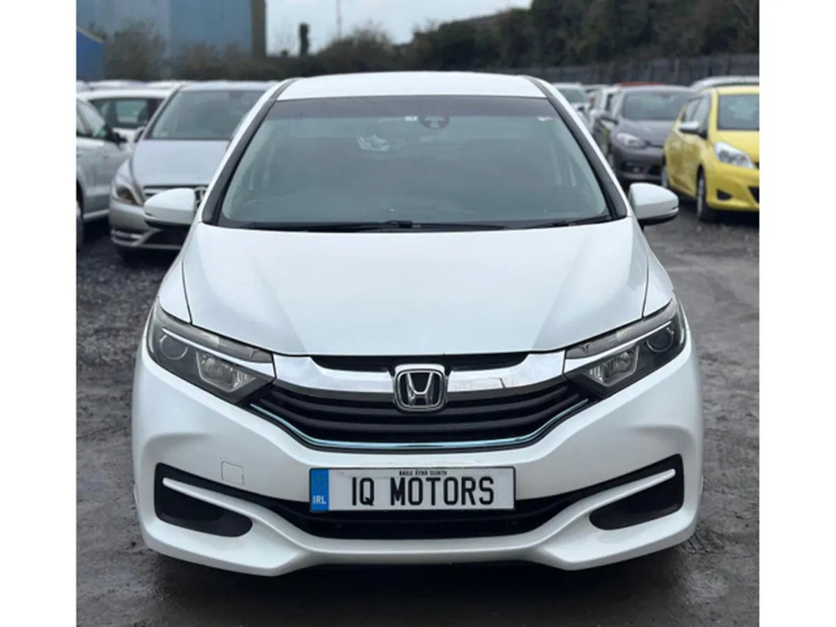 Honda Shuttle Hatchback, Petrol Hybrid, 2017, White