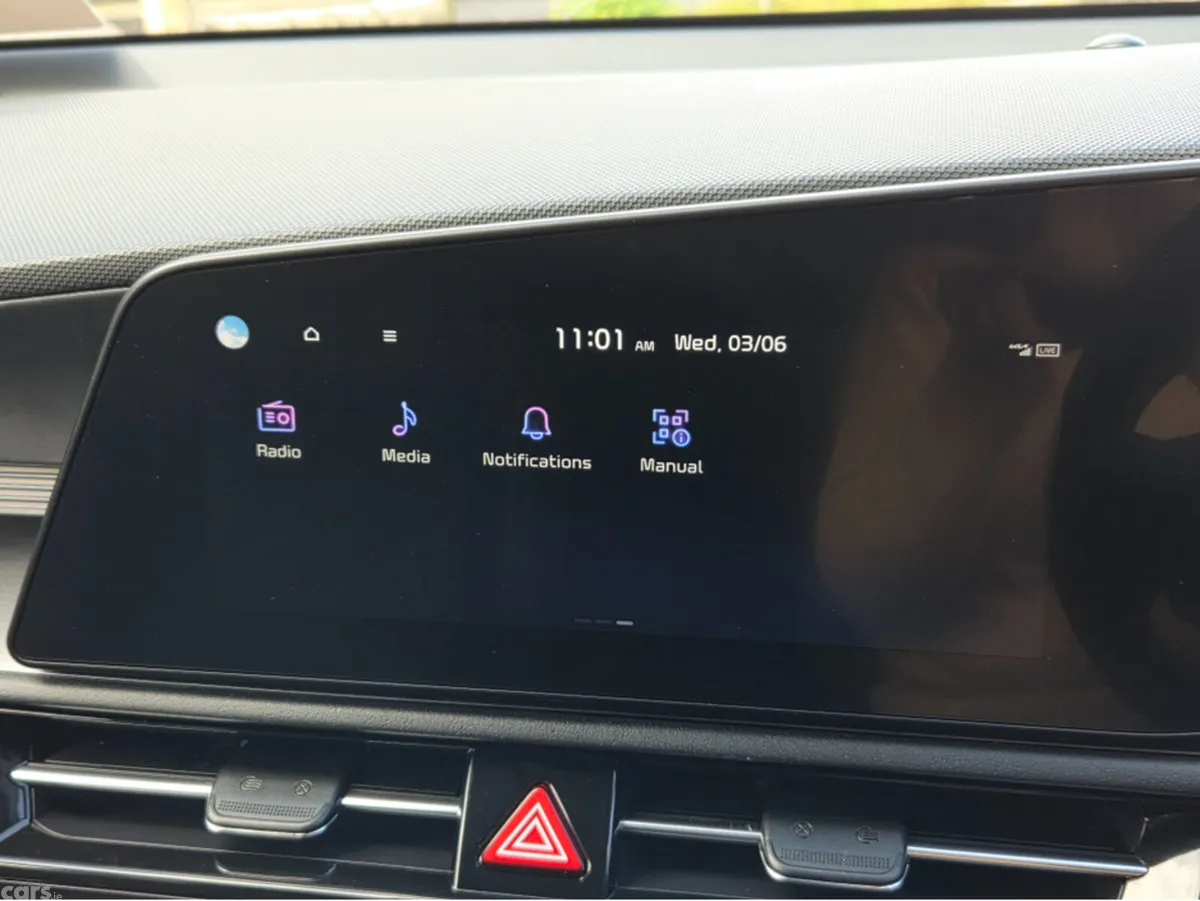 Kia Niro SUV, Petrol Hybrid, 2024, White