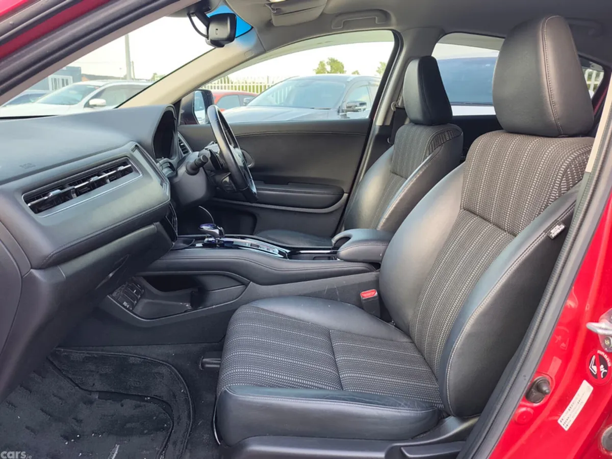 Honda Vezel SUV, Petrol Hybrid, 2017, Red