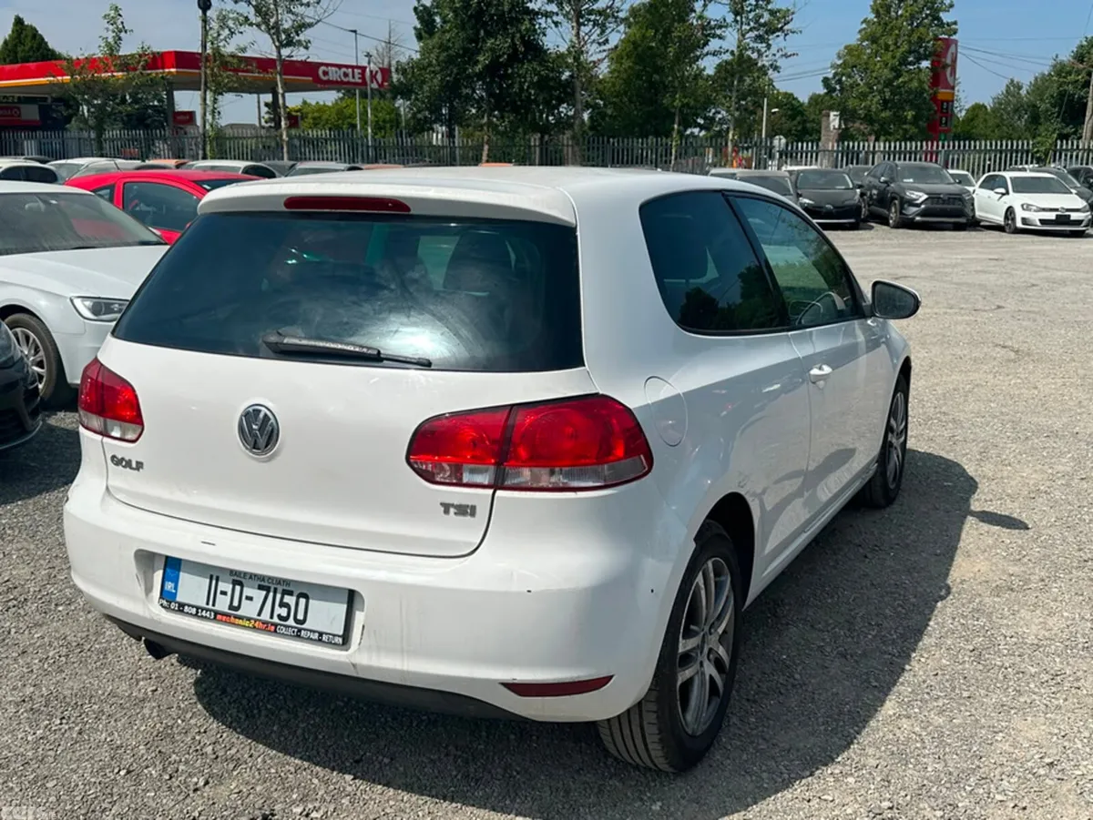 Volkswagen Golf Hatchback, Petrol, 2011, White