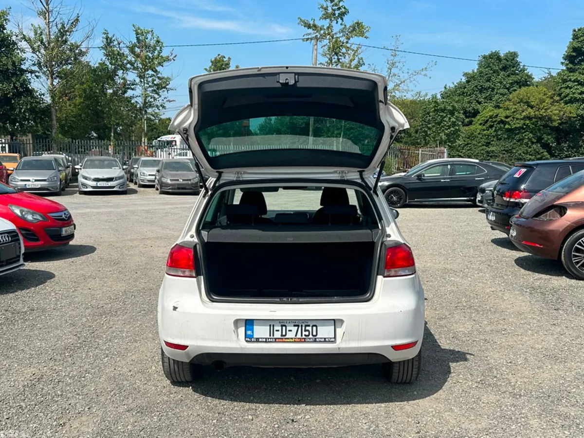 Volkswagen Golf Hatchback, Petrol, 2011, White