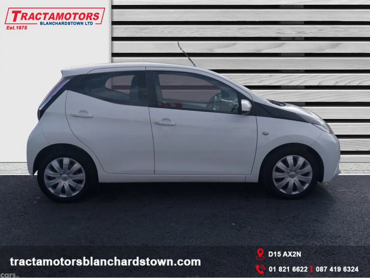 Toyota Aygo Hatchback, Petrol, 2016, White
