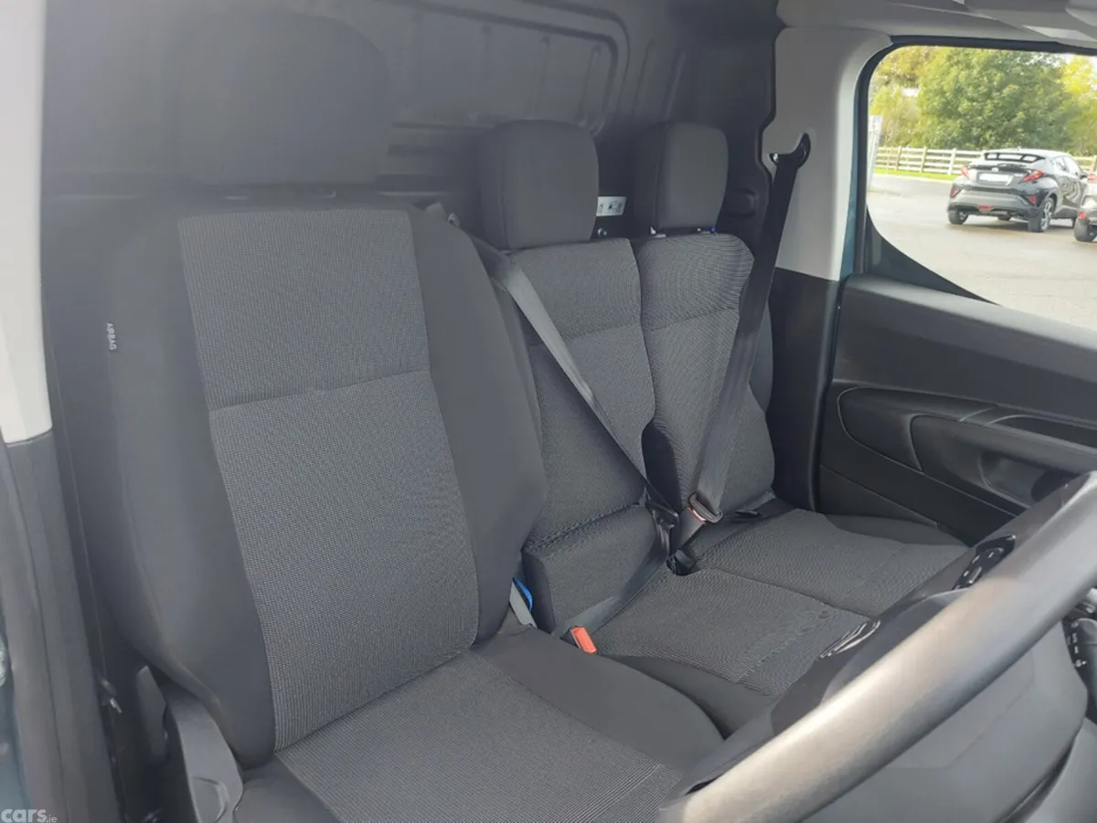 Citroen Berlingo Van, Diesel, 2025, Blue