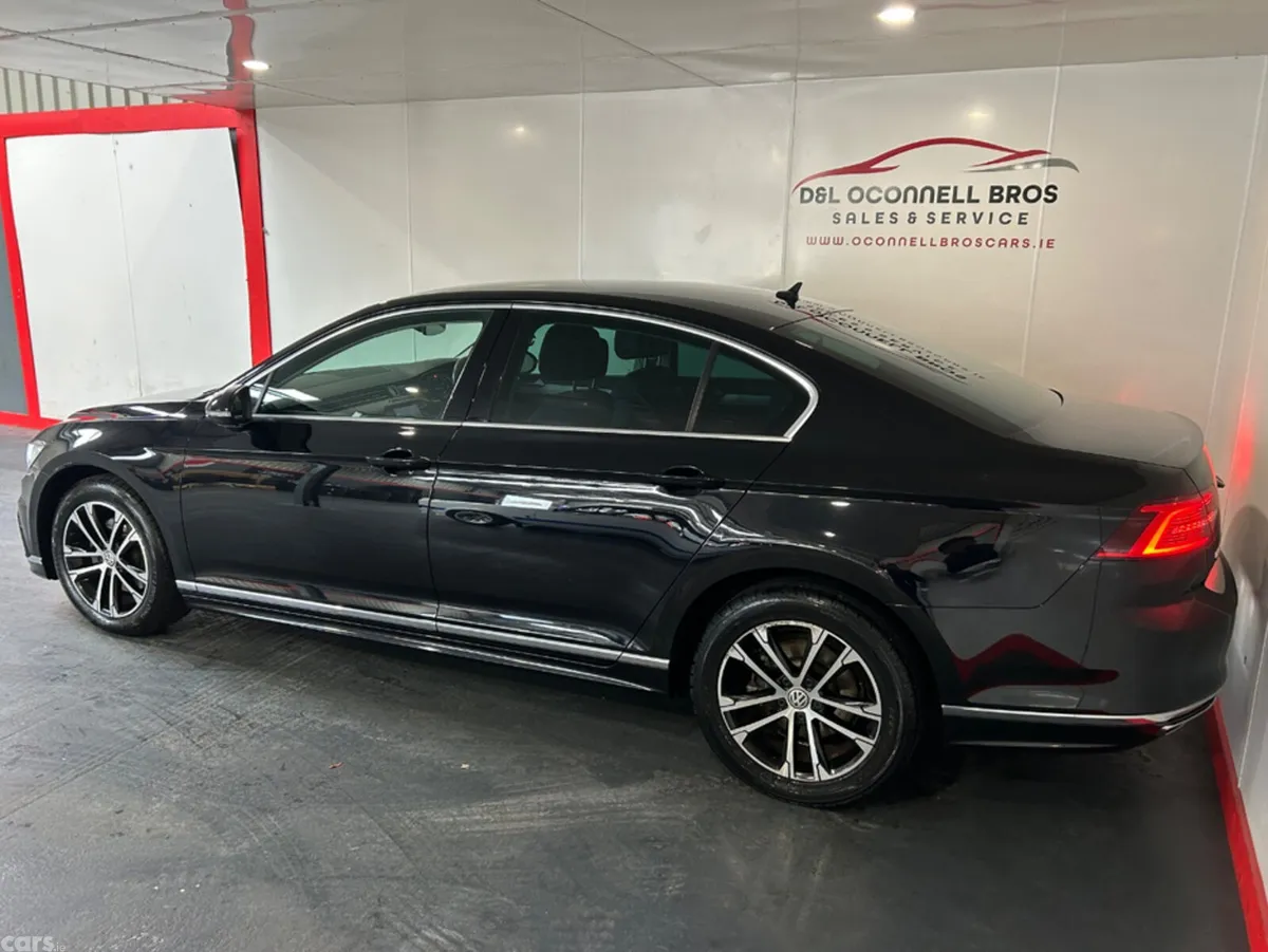 Volkswagen Passat Saloon, Diesel, 2019, Black