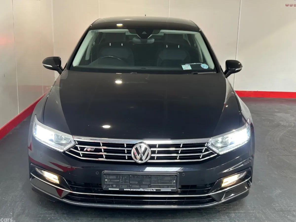 Volkswagen Passat Saloon, Diesel, 2019, Black