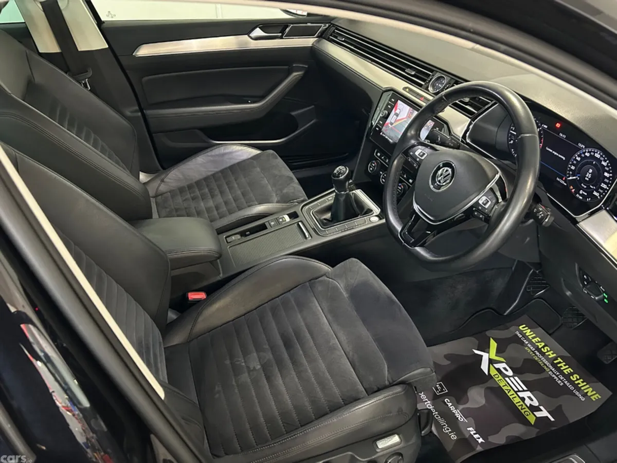 Volkswagen Passat Saloon, Diesel, 2019, Black