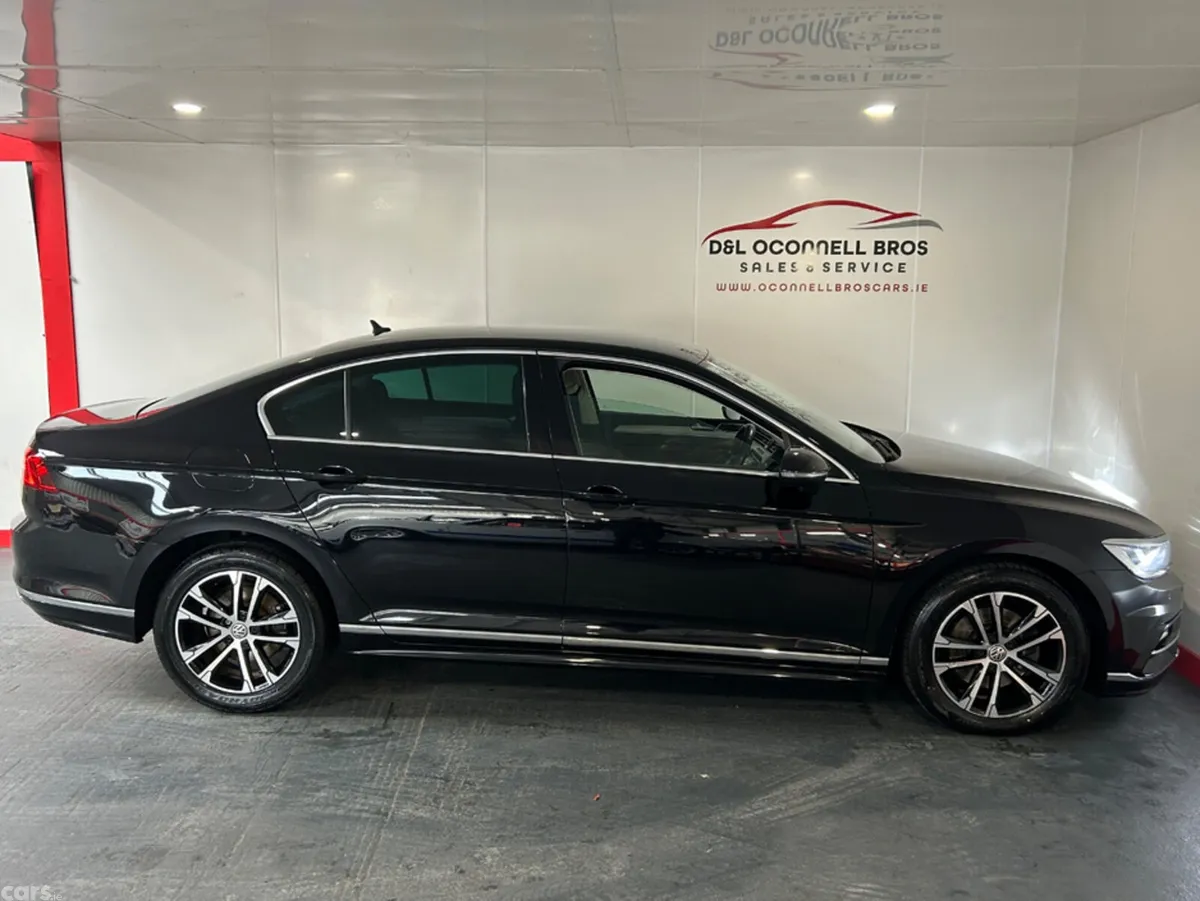 Volkswagen Passat Saloon, Diesel, 2019, Black