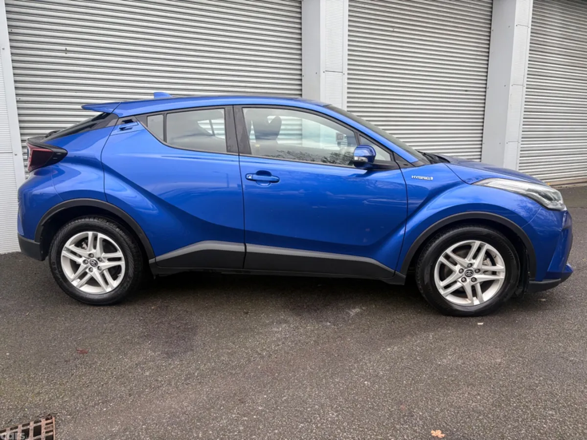 Toyota C-HR Hatchback, Petrol Hybrid, 2021, Blue