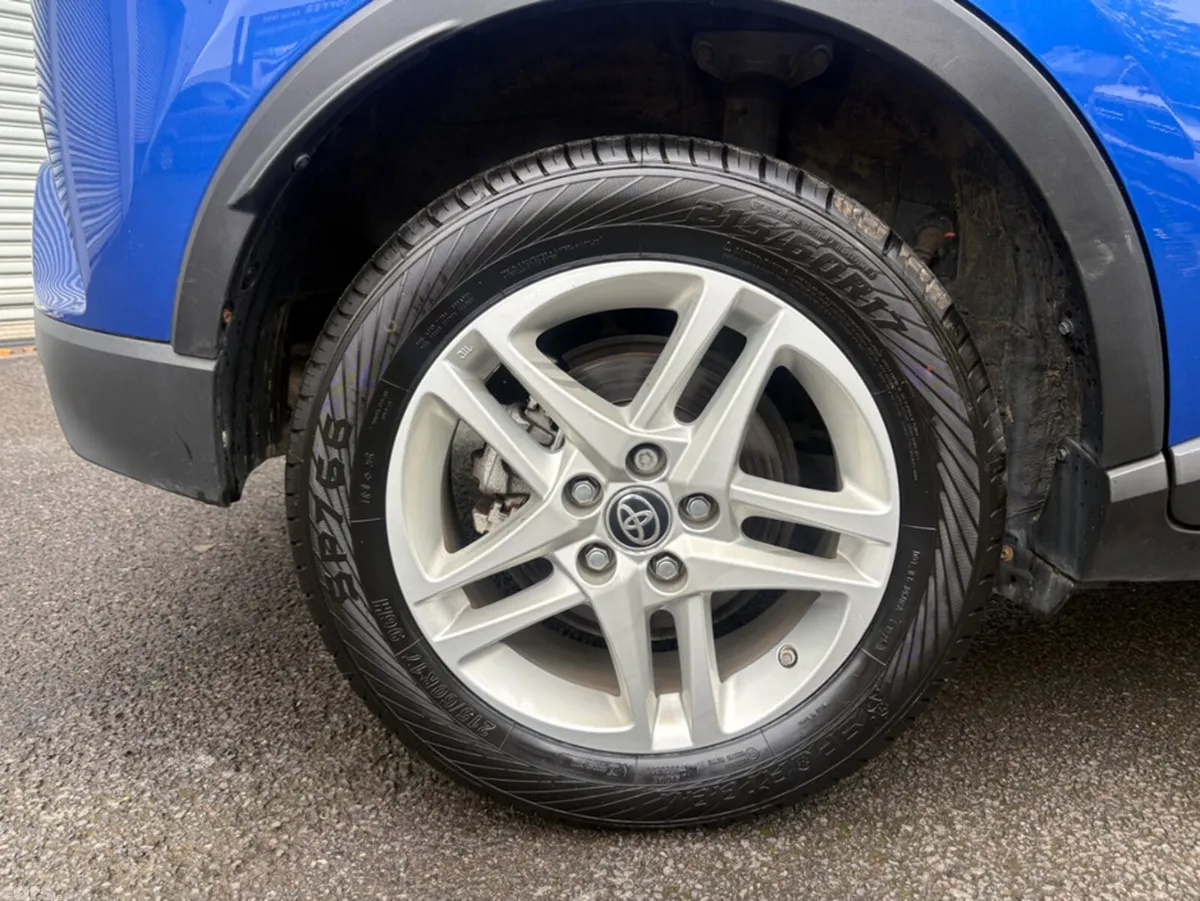 Toyota C-HR Hatchback, Petrol Hybrid, 2021, Blue