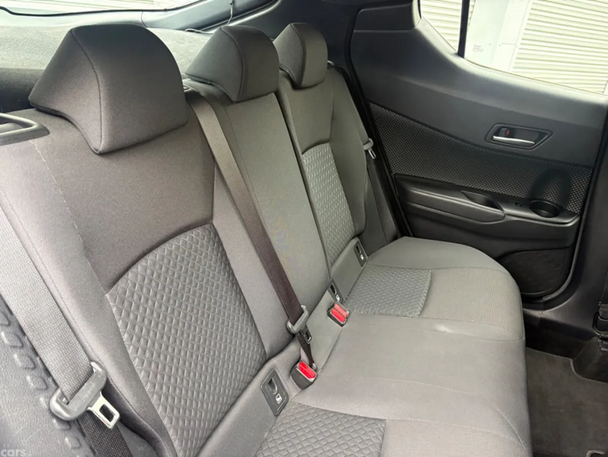 Toyota C-HR Hatchback, Petrol Hybrid, 2021, Blue