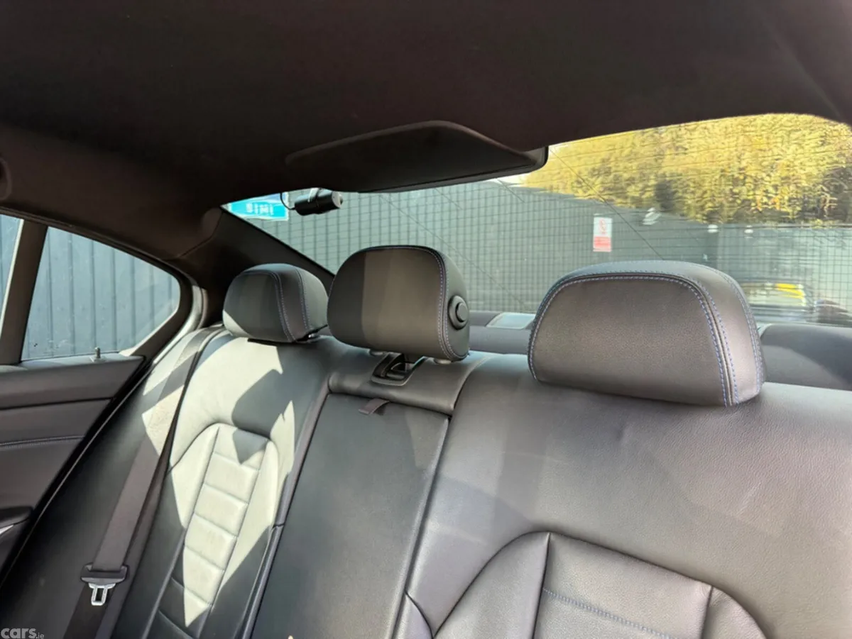 BMW 3-Series Saloon, Petrol, 2019, Blue