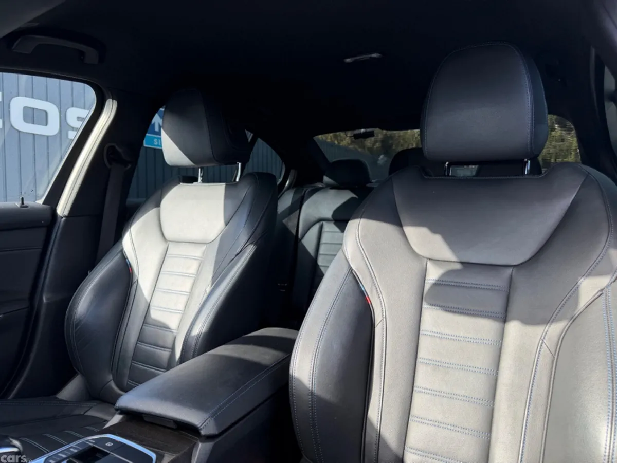 BMW 3-Series Saloon, Petrol, 2019, Blue